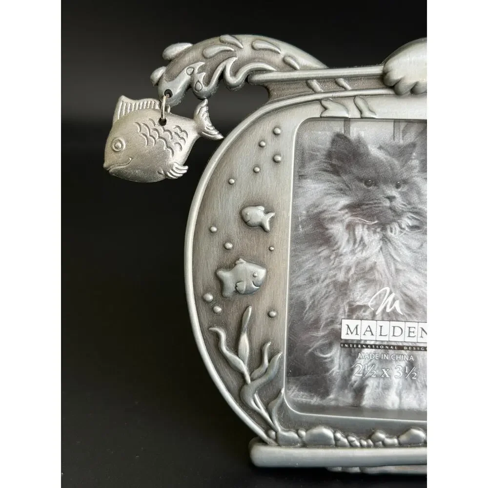 Vintage Cat Photo Frame 2.5